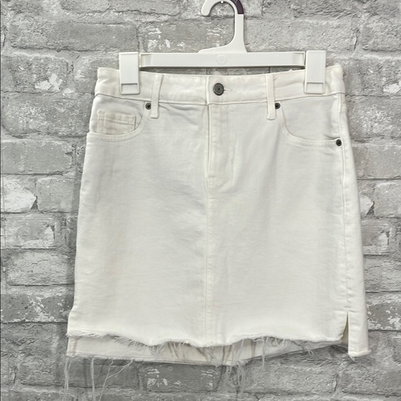 Old Navy White High Rise Secret Smooth Pockets Mini Skirt - Picture 1 of 6